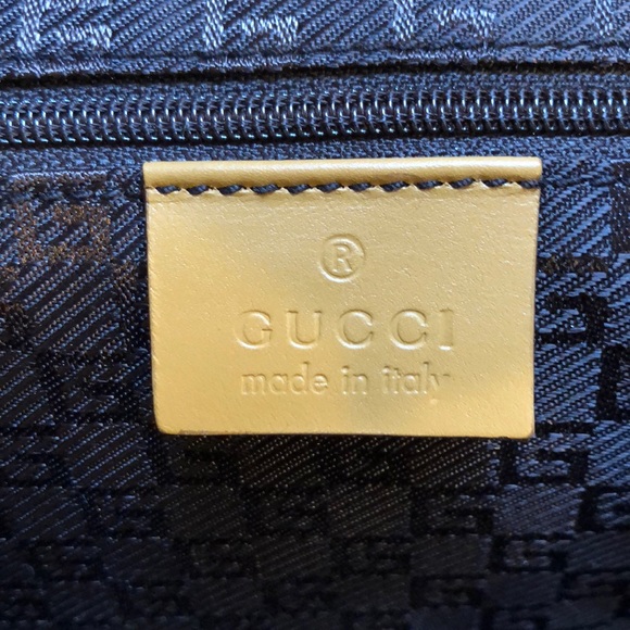 Authentic Gucci small shoulder bag - Picture 4 of 8